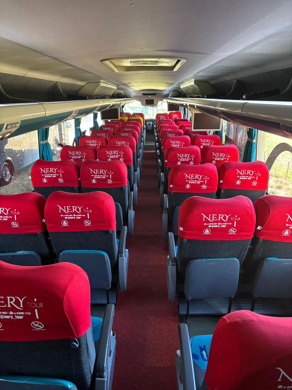 Detalhe do ônibus Nery Tour